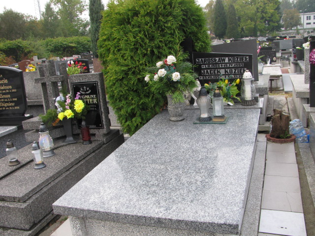 Grób Jarosław Kozieł